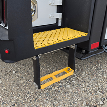 Maintainer Service Truck Bolt-On Bumper Step