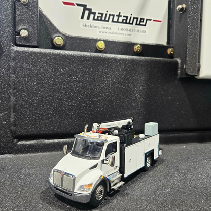 Maintainer Signature Series 2 Diecast Model Truck